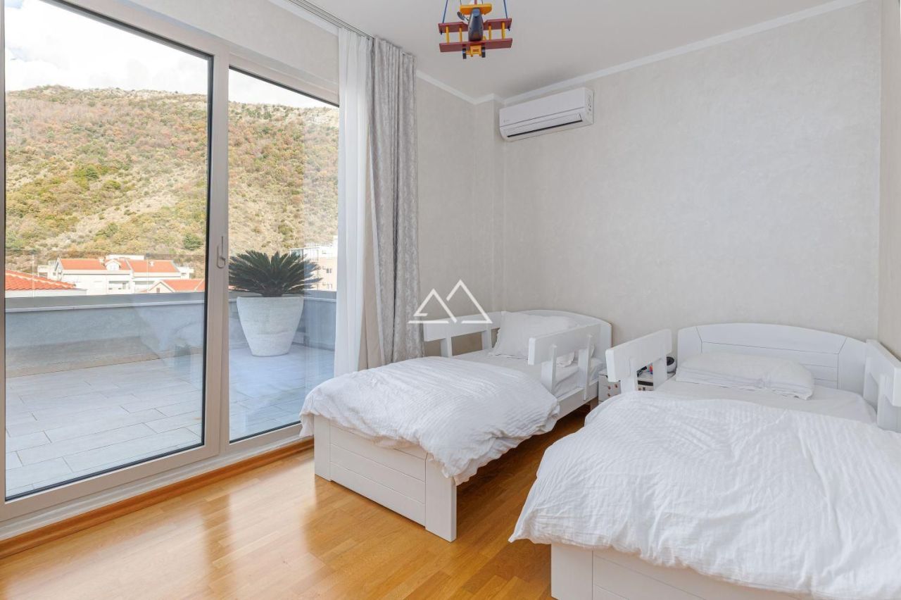 Апартаменты в Бечичи, Черногория, 104 м² - фото 14