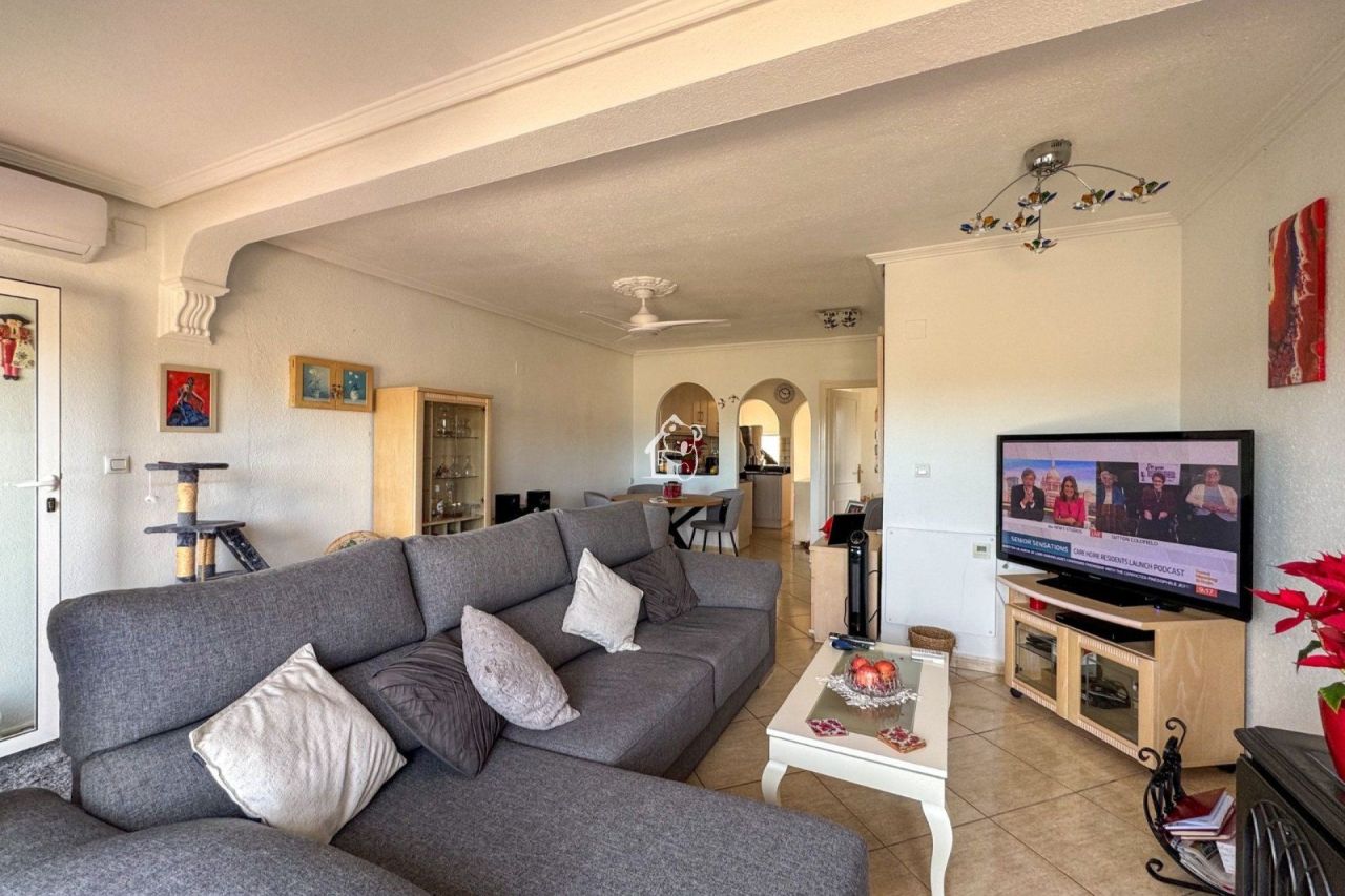 Дом в Сан-Мигель де Салинас, Испания, 105 м² - фото 2