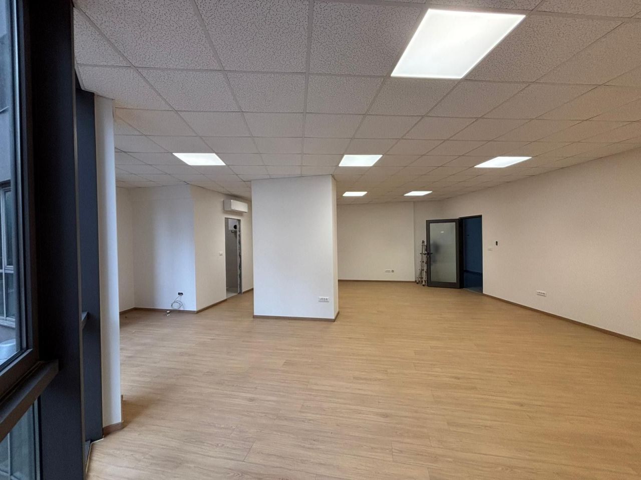 Офис в Пуле, Хорватия, 71 м² - фото 1