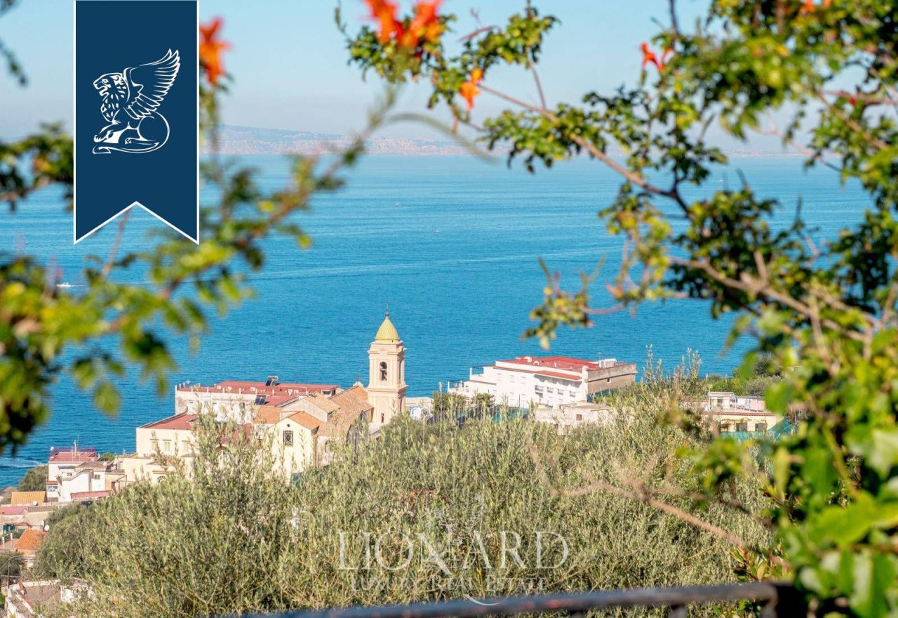 Вилла в Неаполе, Италия, 350 м² - фото 4