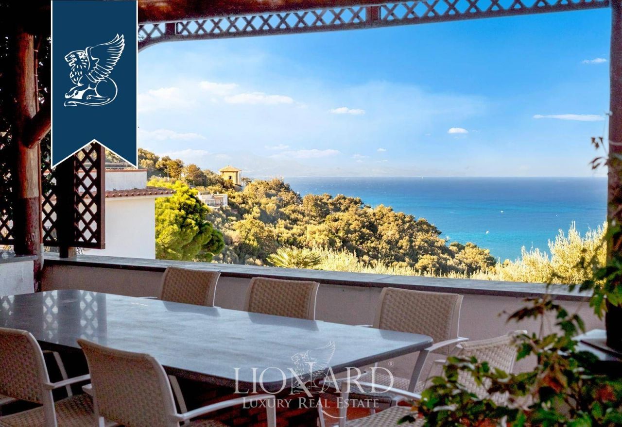 Вилла в Неаполе, Италия, 350 м² - фото 10