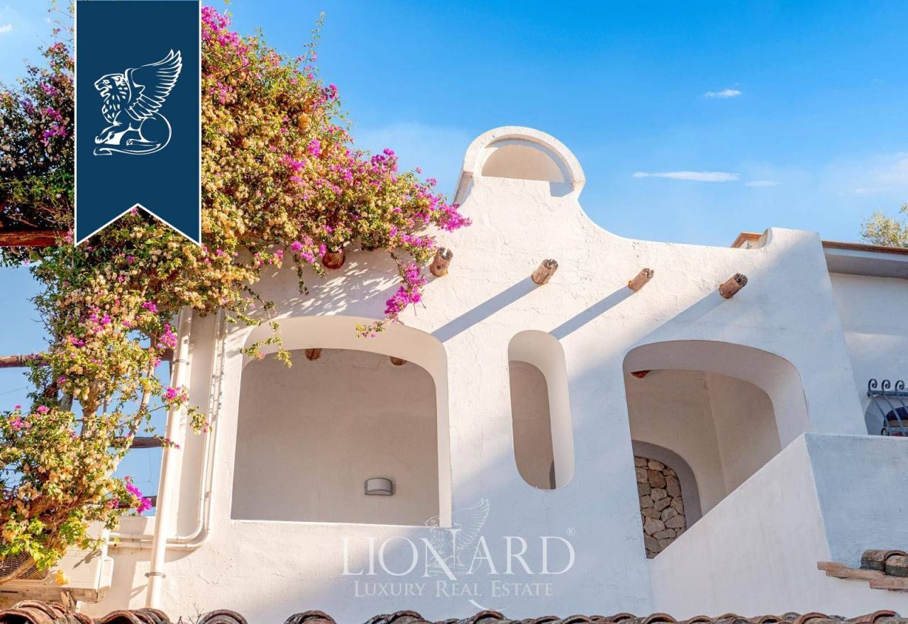 Вилла в Неаполе, Италия, 350 м² - фото 12