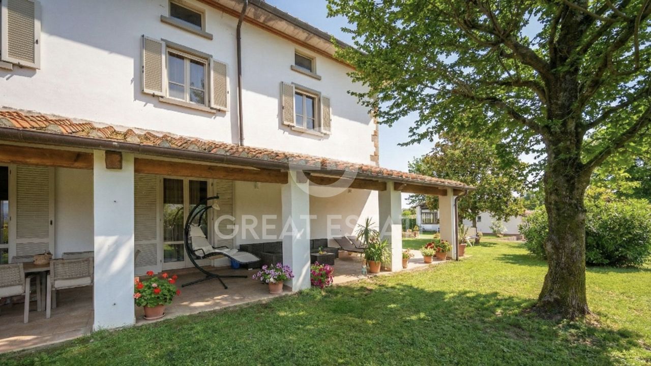 Дом в Ареццо, Италия, 534 м² - фото 2