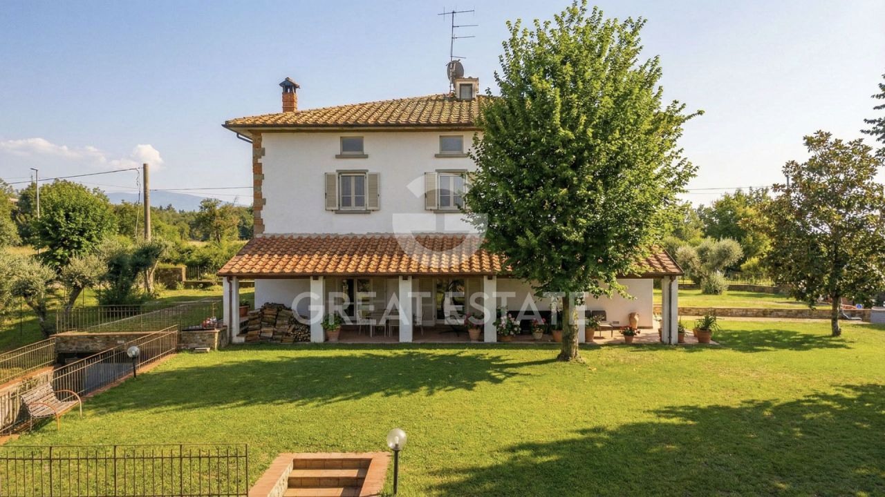 Дом в Ареццо, Италия, 534 м² - фото 3