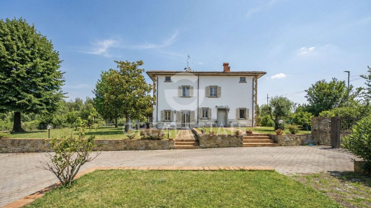 Дом в Ареццо, Италия, 534 м² - фото 10