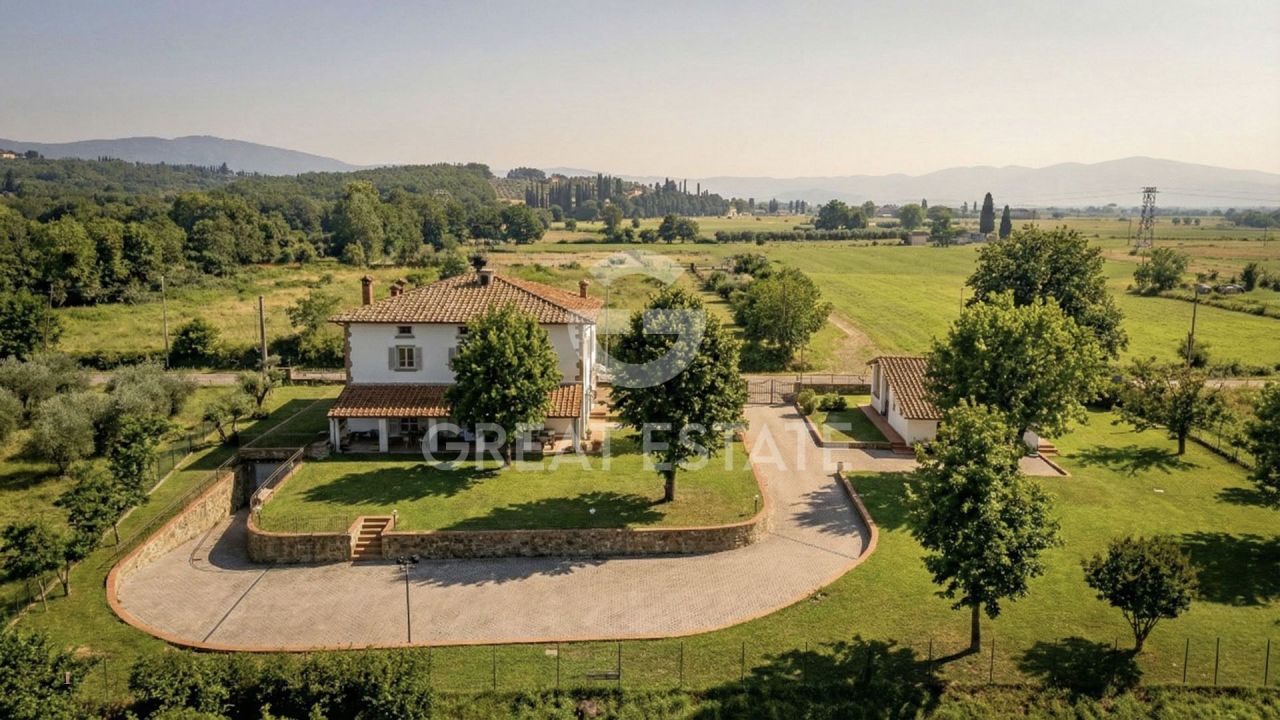 Дом в Ареццо, Италия, 534 м² - фото 18