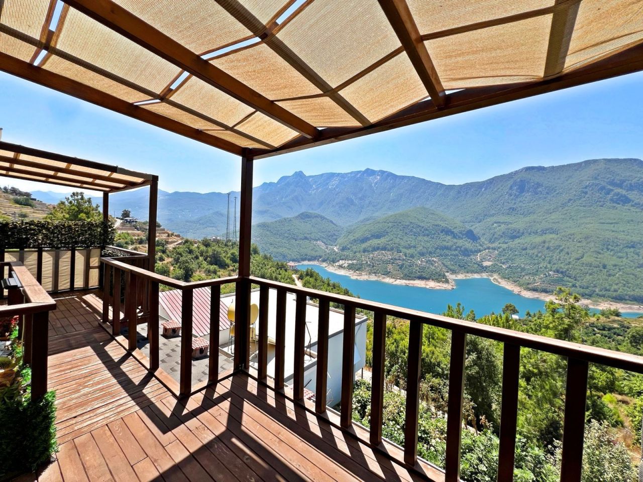 Вилла в Алании, Турция, 645 м² - фото 1