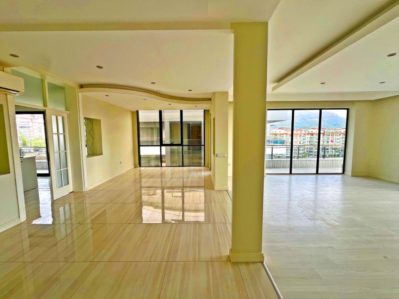 Апартаменты в Алании, Турция, 300 м² - фото 1