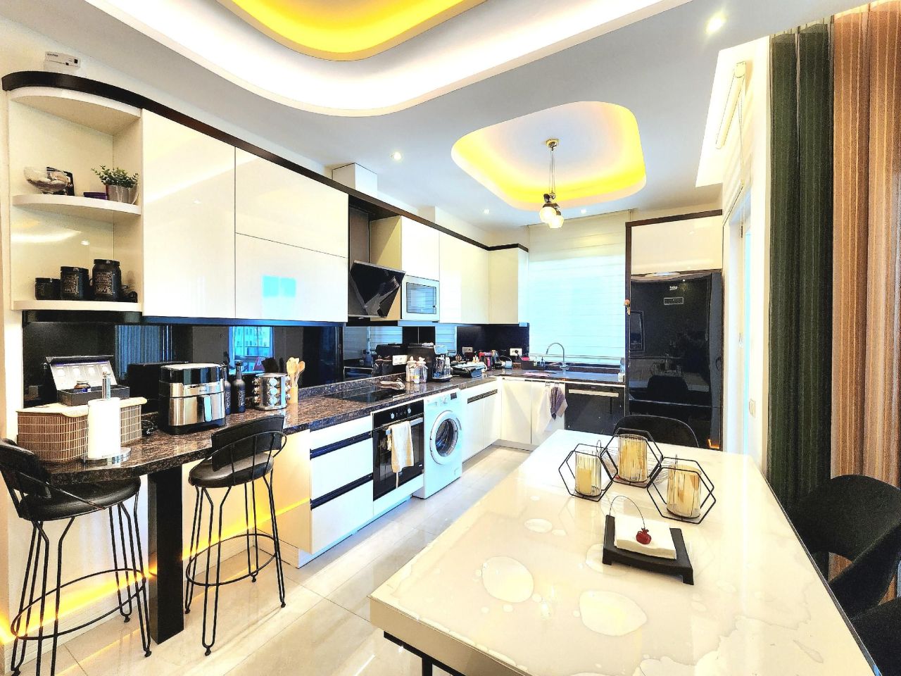 Квартира в Алании, Турция, 130 м² - фото 1