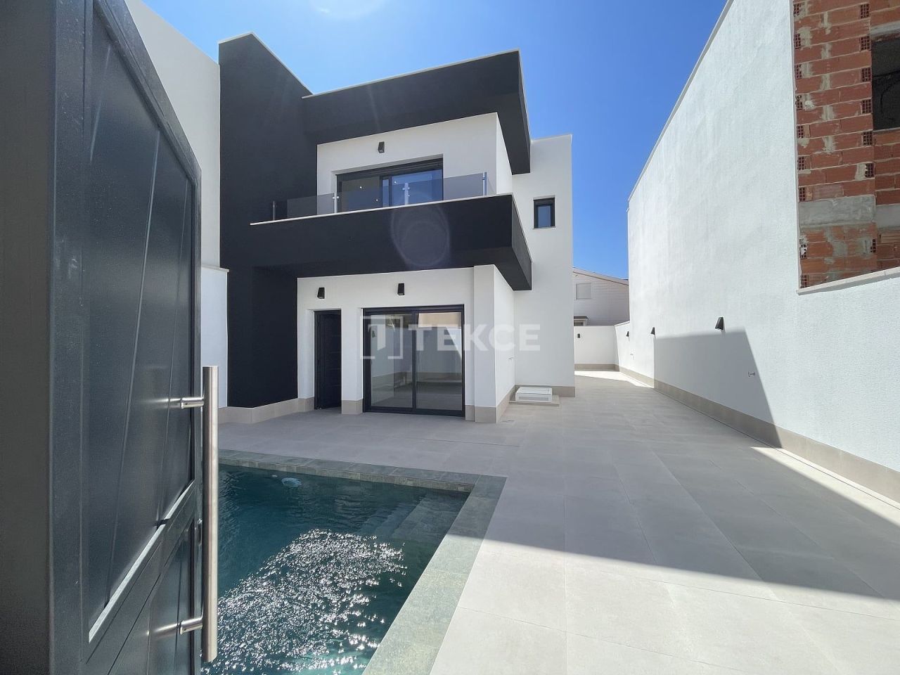 Вилла в Альморади, Испания, 134 м² - фото 3