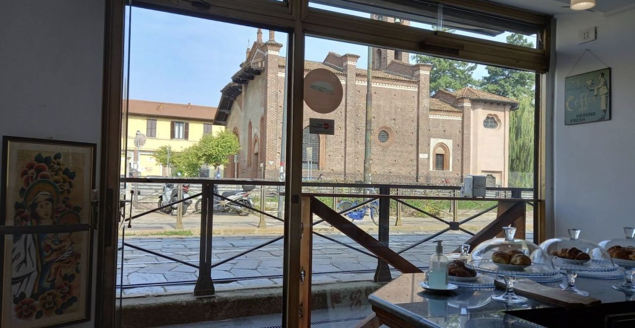 Кафе, ресторан в Милане, Италия, 44 м² - фото 1