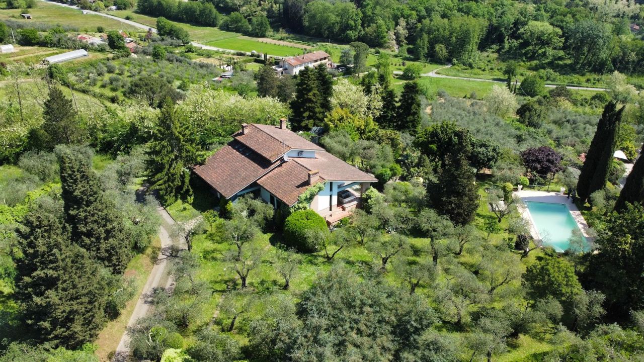 Вилла в Буджано Кастелло, Италия, 643 м² - фото 2