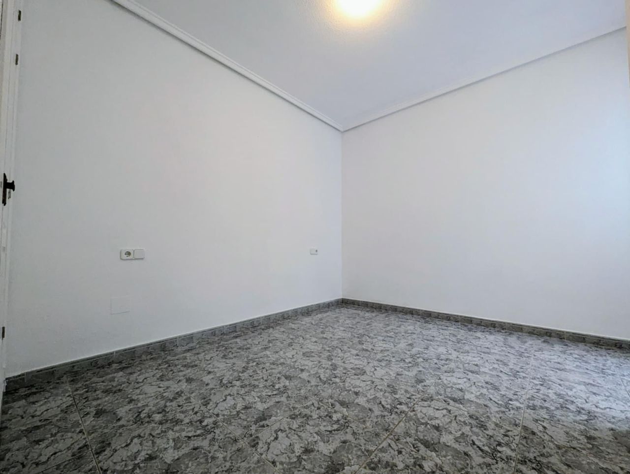 Квартира в Торревьехе, Испания, 60 м² - фото 9