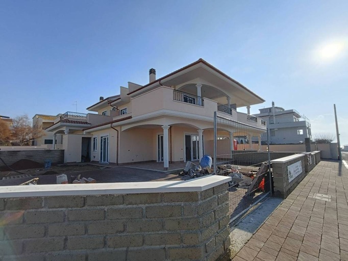 Вилла в Анцио, Италия, 113 м² - фото 11