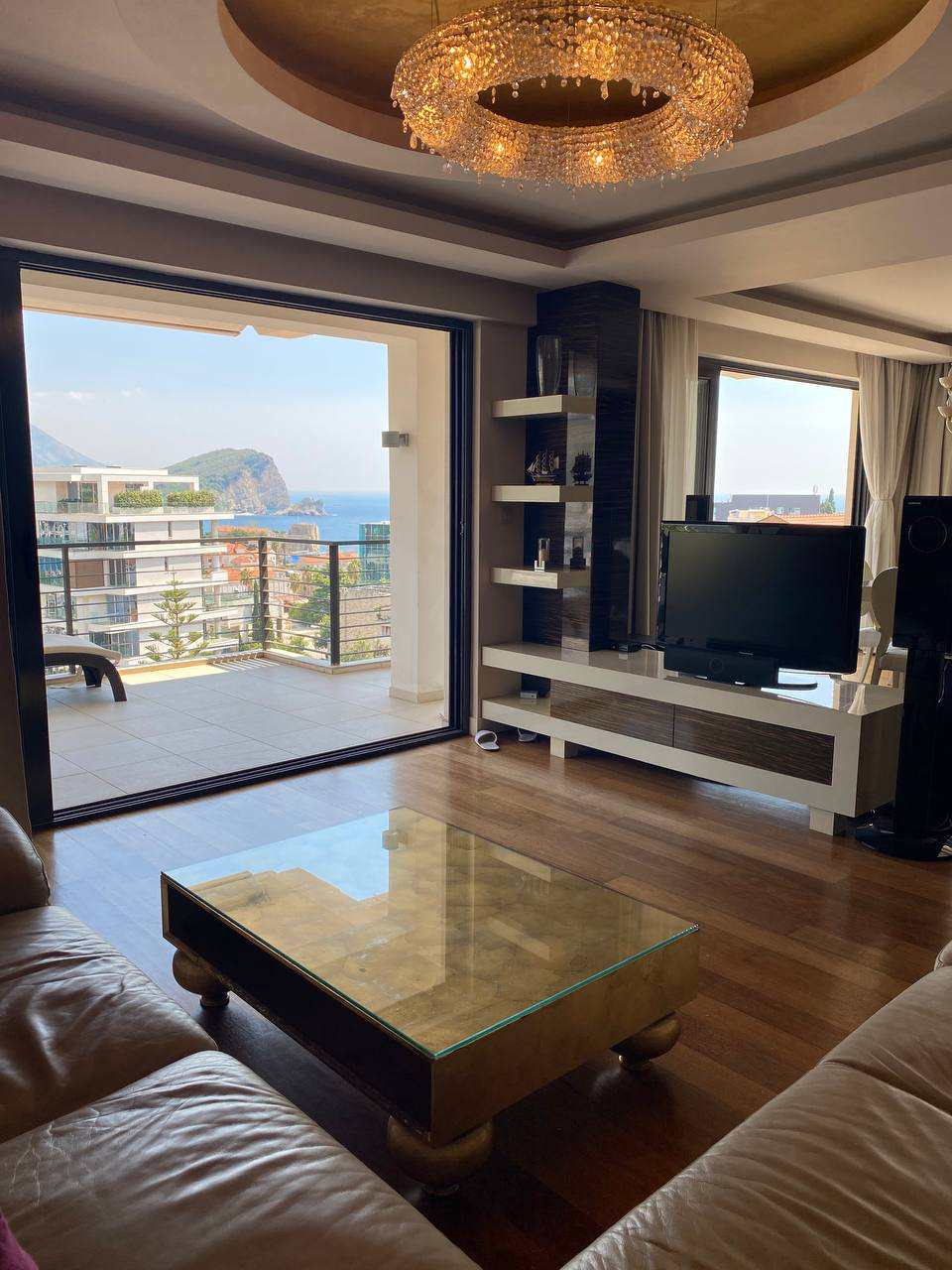 Квартира в Тивате, Черногория, 111 м² - фото 2