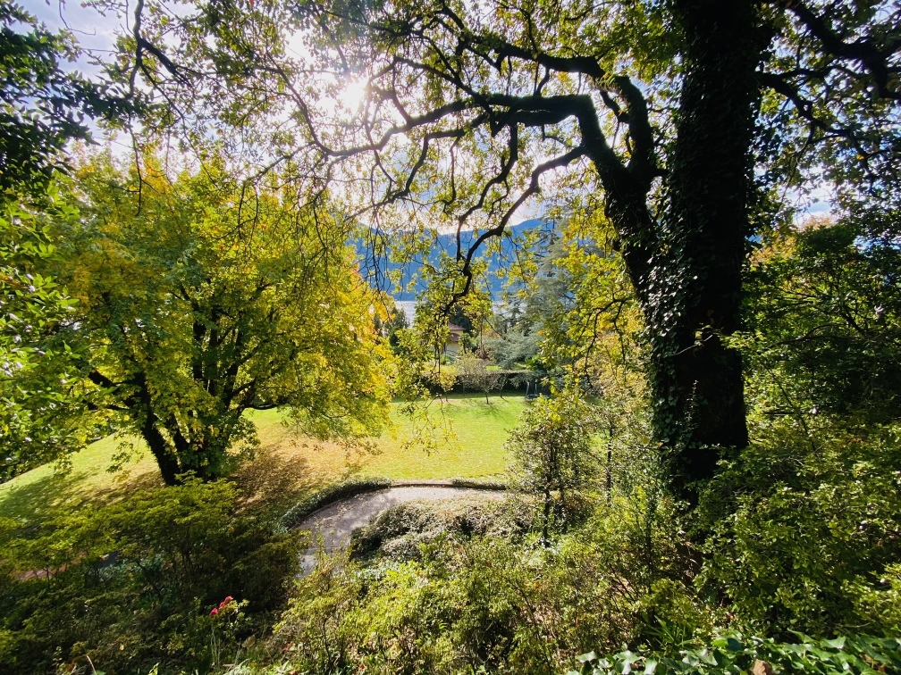 Вилла у озера Комо, Италия, 520 м² - фото 2