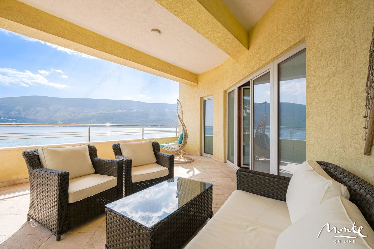 Апартаменты в Игало, Черногория, 158 м² - фото 2