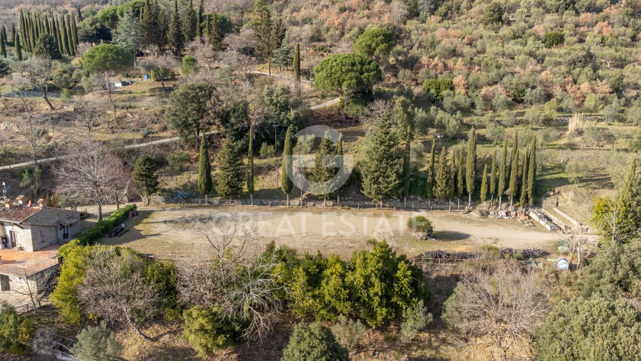 Дом в Кортоне, Италия, 491.6 м² - фото 4