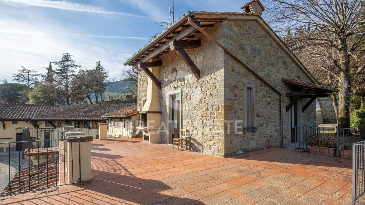 Дом в Кортоне, Италия, 491.6 м² - фото 9