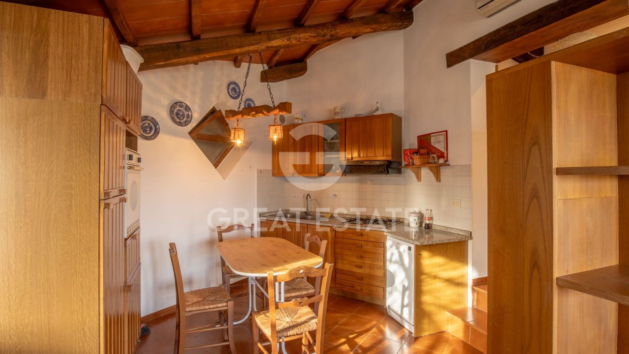 Дом в Кортоне, Италия, 491.6 м² - фото 11