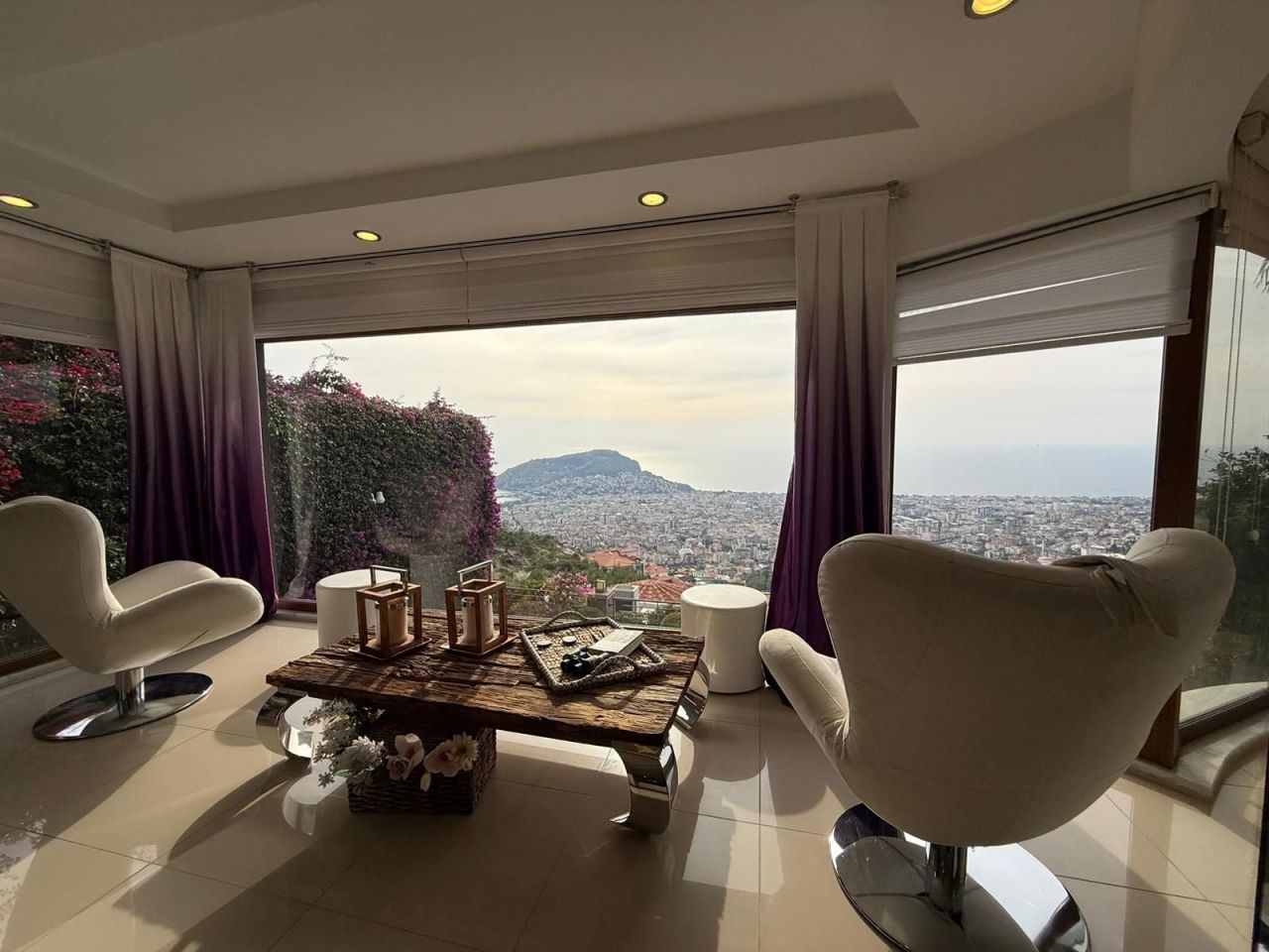 Вилла в Алании, Турция, 250 м² - фото 1