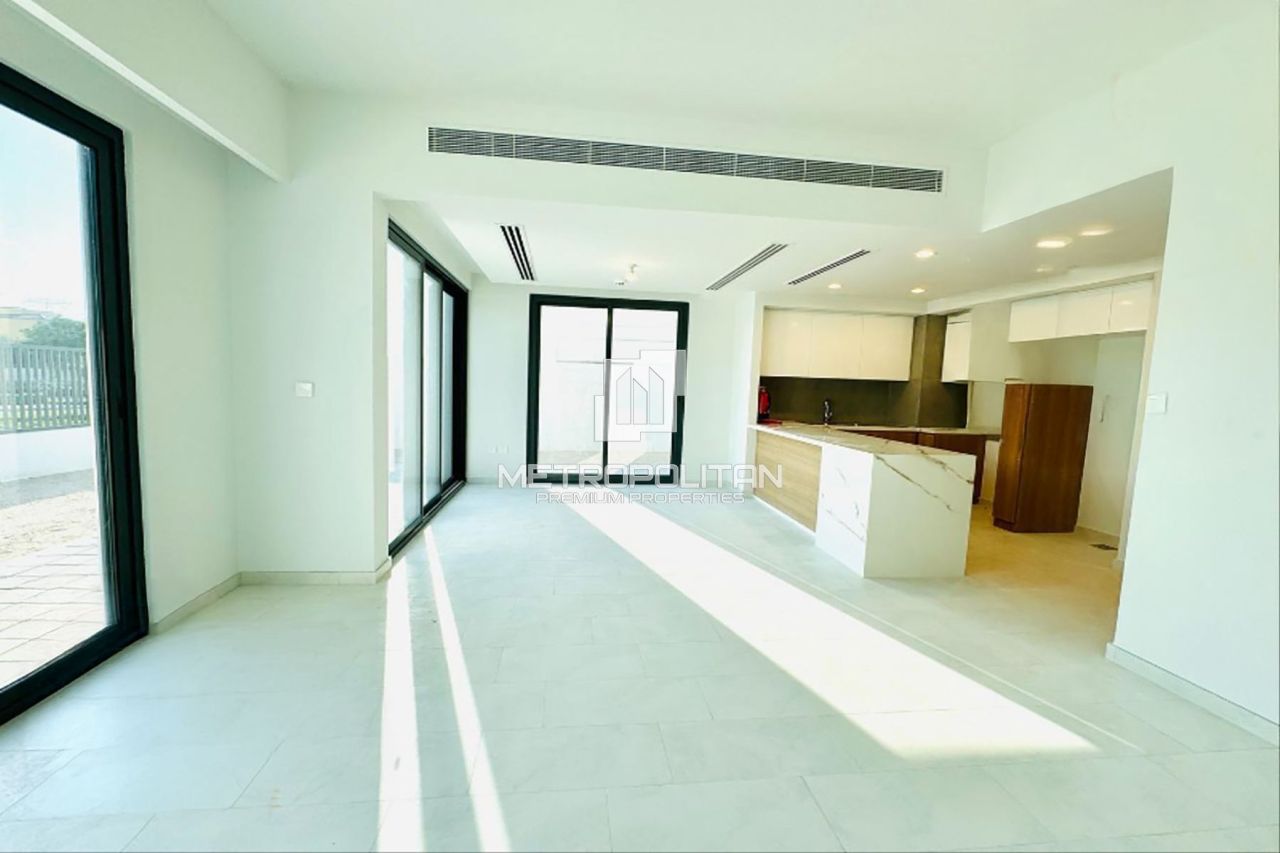 Таунхаус в Дубае, ОАЭ, 216 м² - фото 4