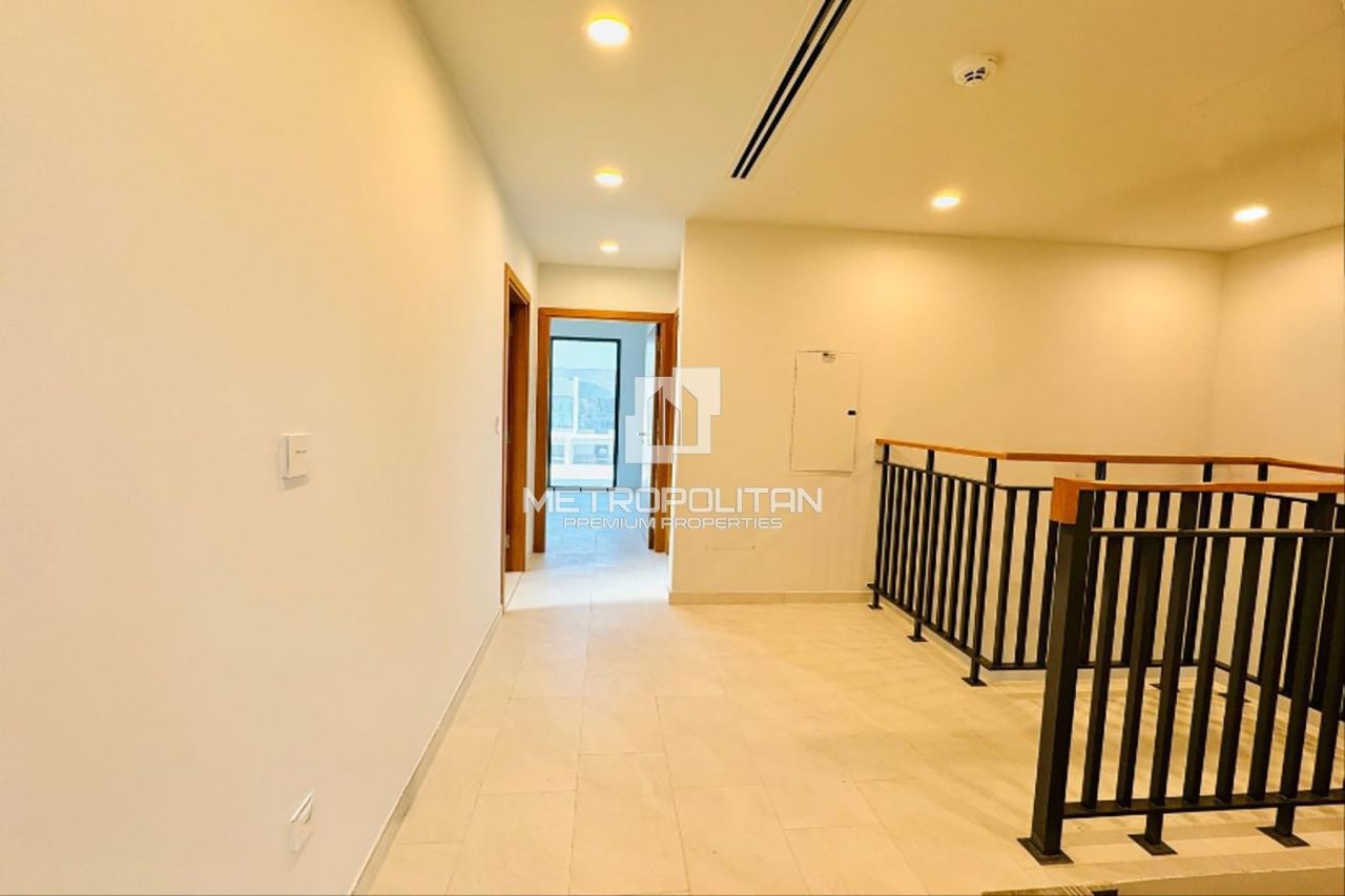 Таунхаус в Дубае, ОАЭ, 216 м² - фото 8