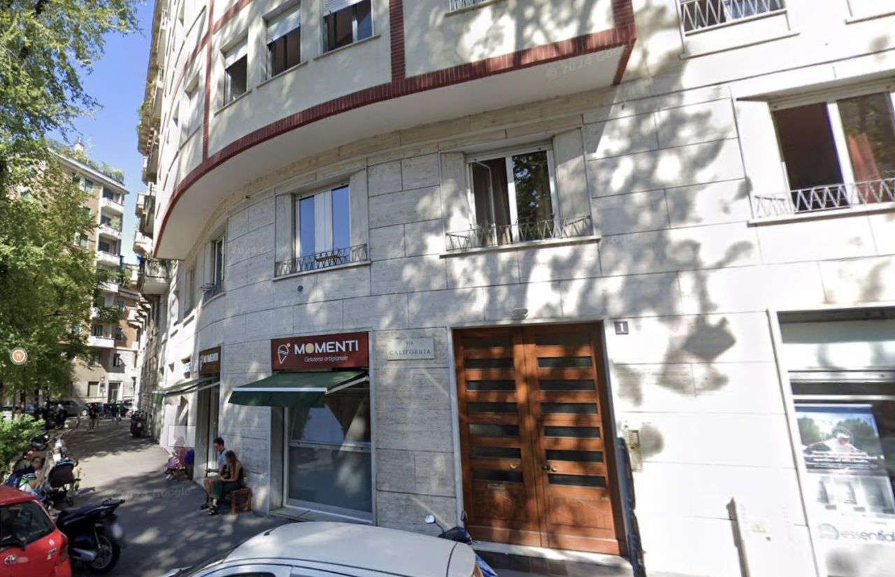Кафе, ресторан в Милане, Италия, 50 м² - фото 1