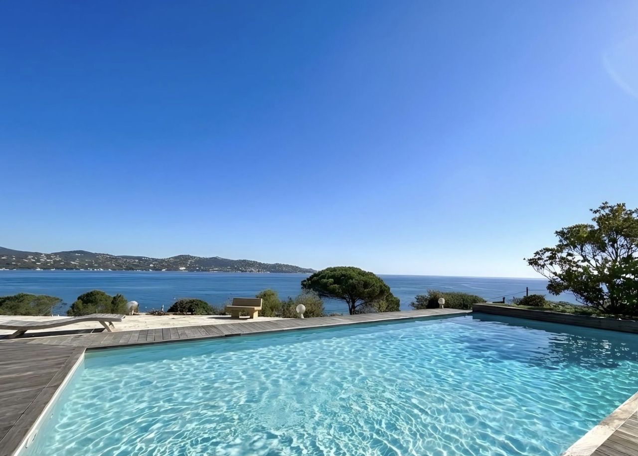 Вилла в Сен-Максиме, Франция, 250 м² - фото 1