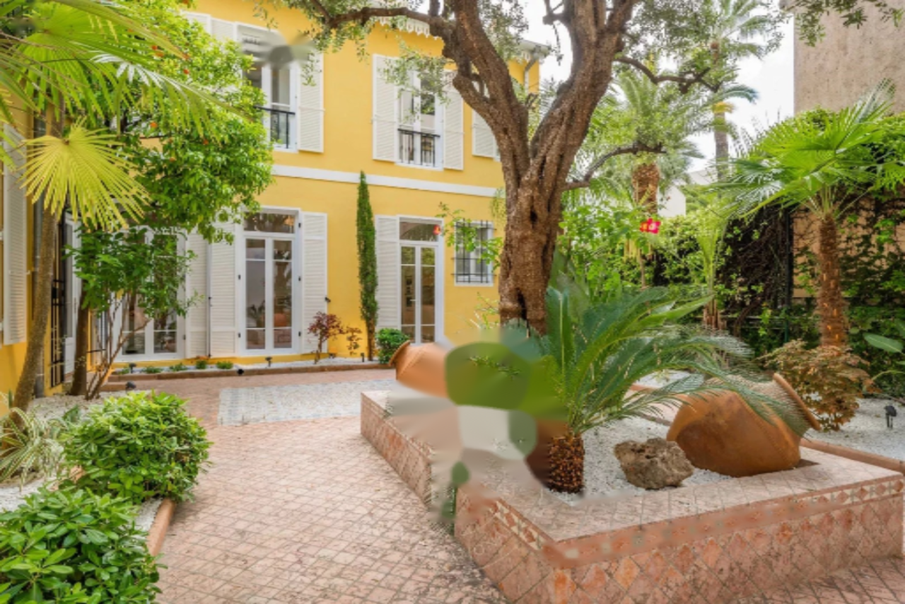 Квартира в Каннах, Франция, 131 м² - фото 1