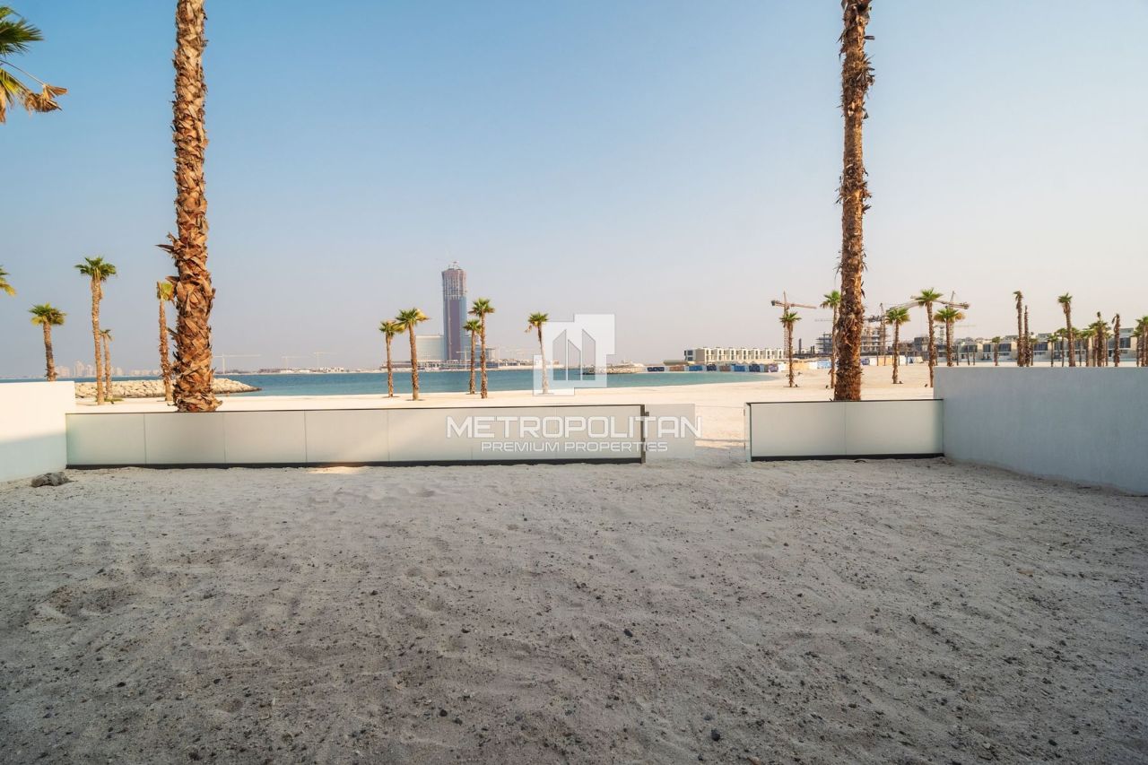 Вилла в Рас-эль-Хайме, ОАЭ, 361 м² - фото 1