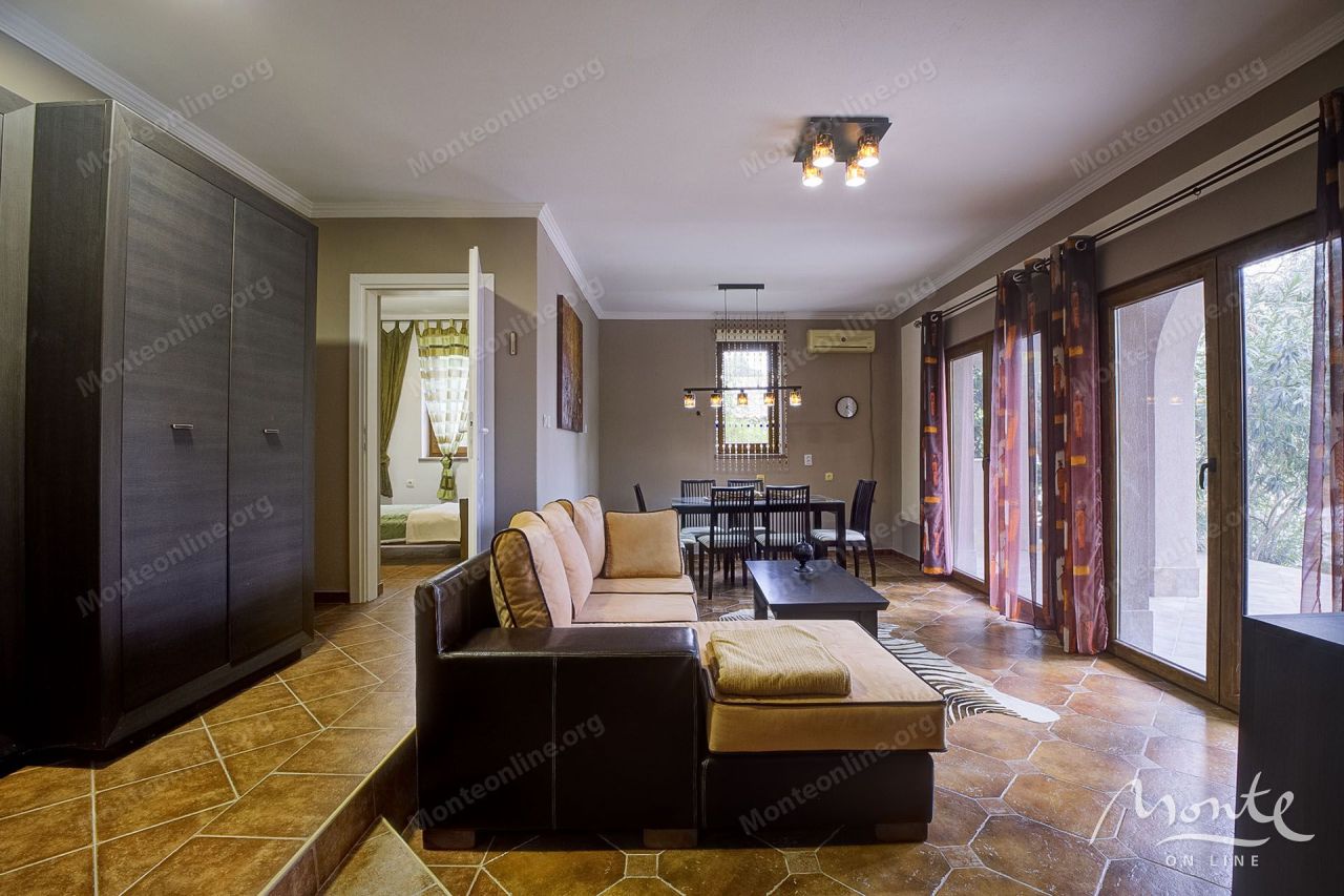 Вилла в Биеле, Черногория, 162 м² - фото 9