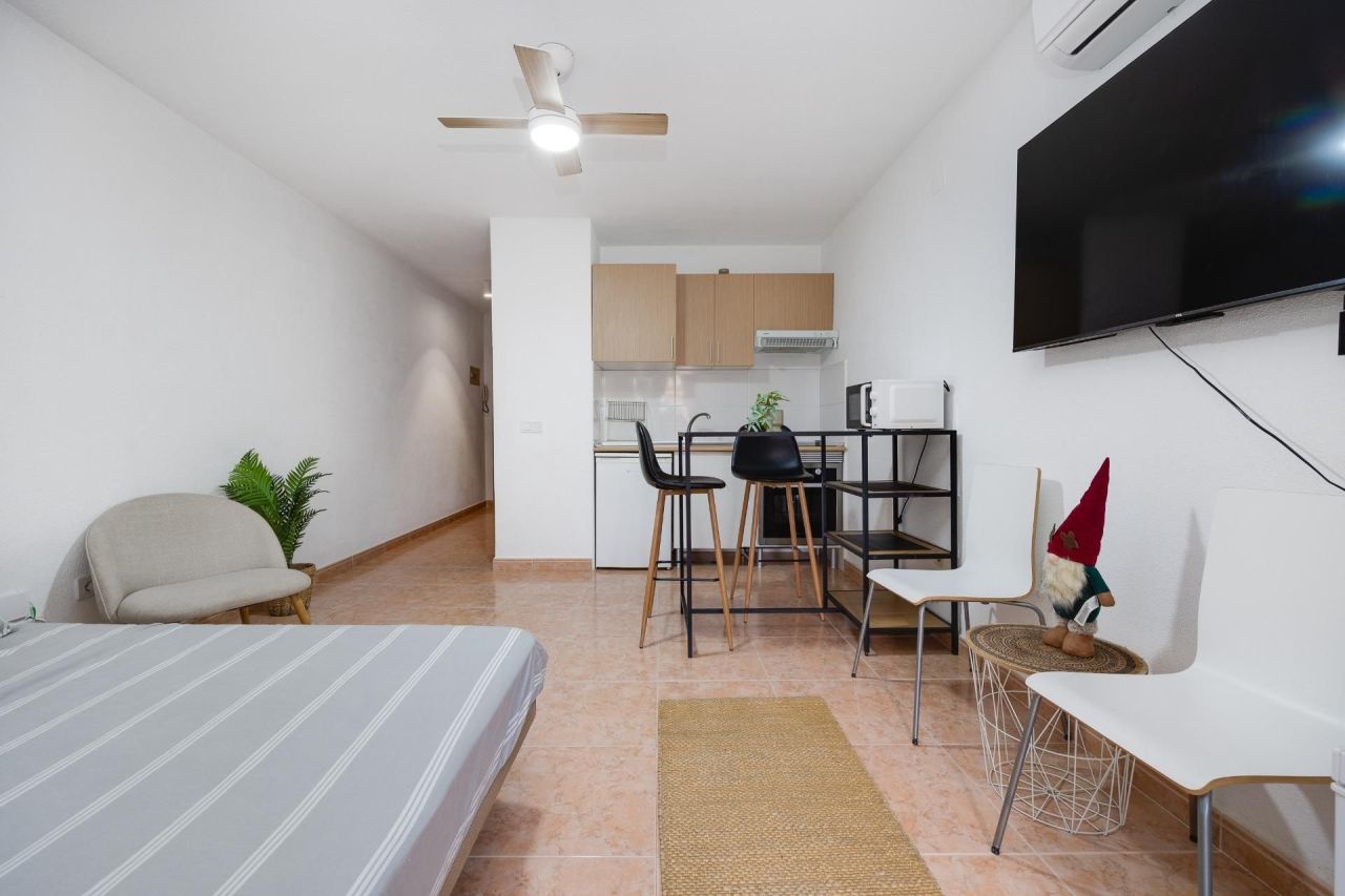 Студия в Торревьехе, Испания, 31 м² - фото 2