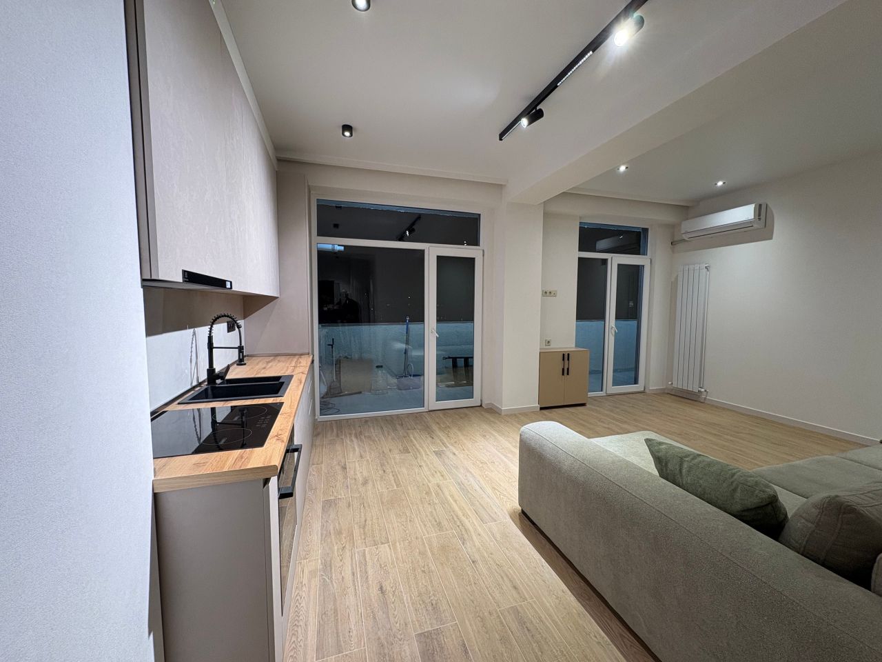 Квартира в Тбилиси, Грузия, 70 м² - фото 2