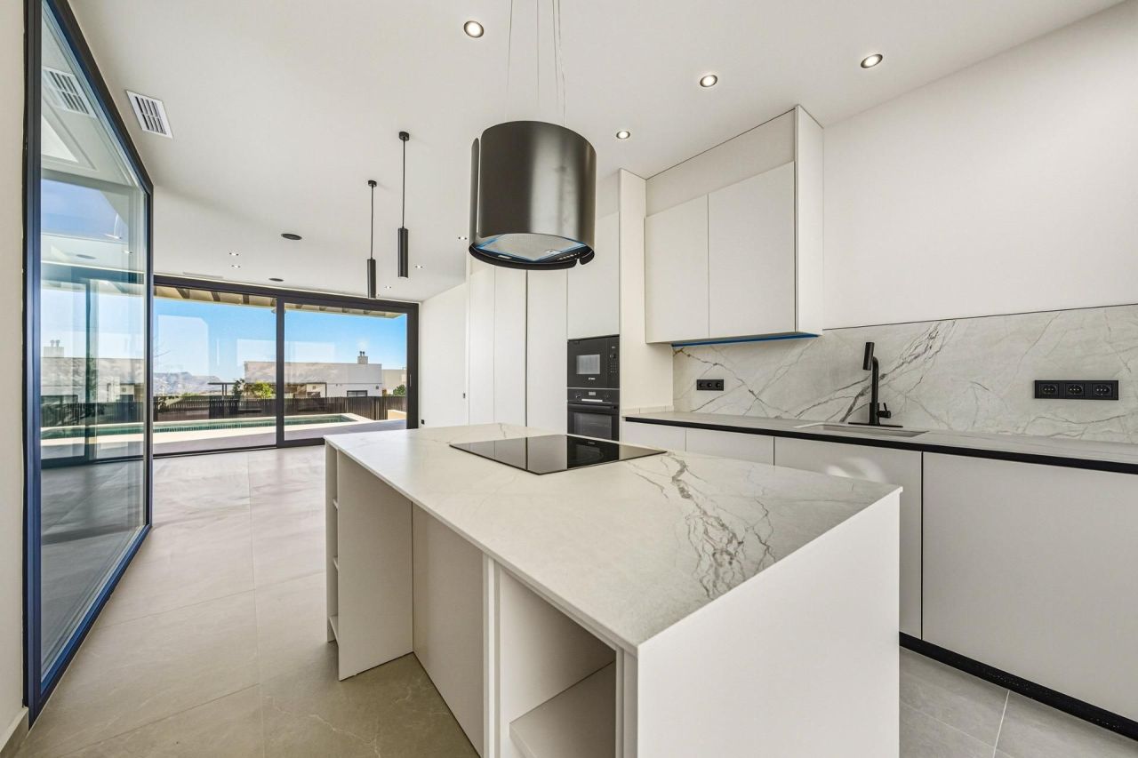 Вилла в Полопе, Испания, 200 м² - фото 9