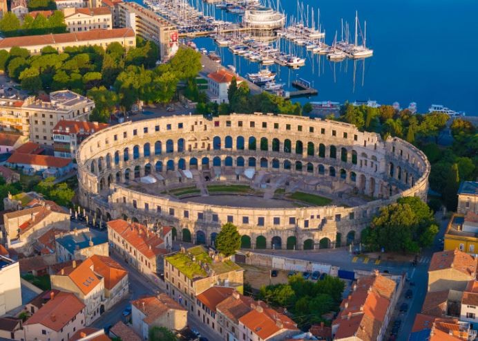 Квартира в Пуле, Хорватия, 151 м² - фото 1