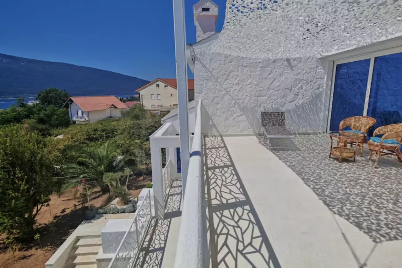 Дом в Дженовичах, Черногория, 192 м² - фото 14