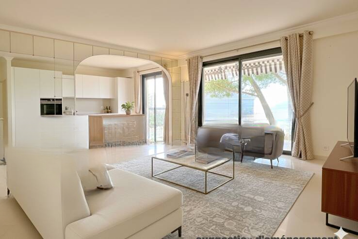 Квартира в Каннах, Франция, 90 м² - фото 1