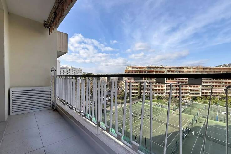 Квартира в Каннах, Франция, 54 м² - фото 1