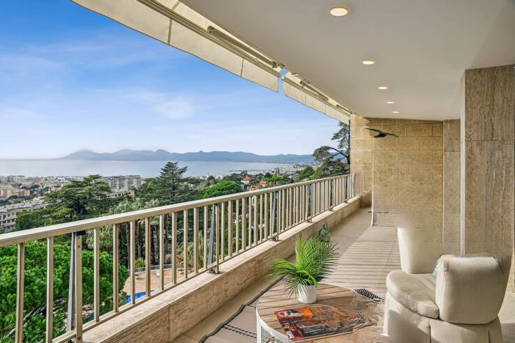 Квартира в Каннах, Франция, 117 м² - фото 1