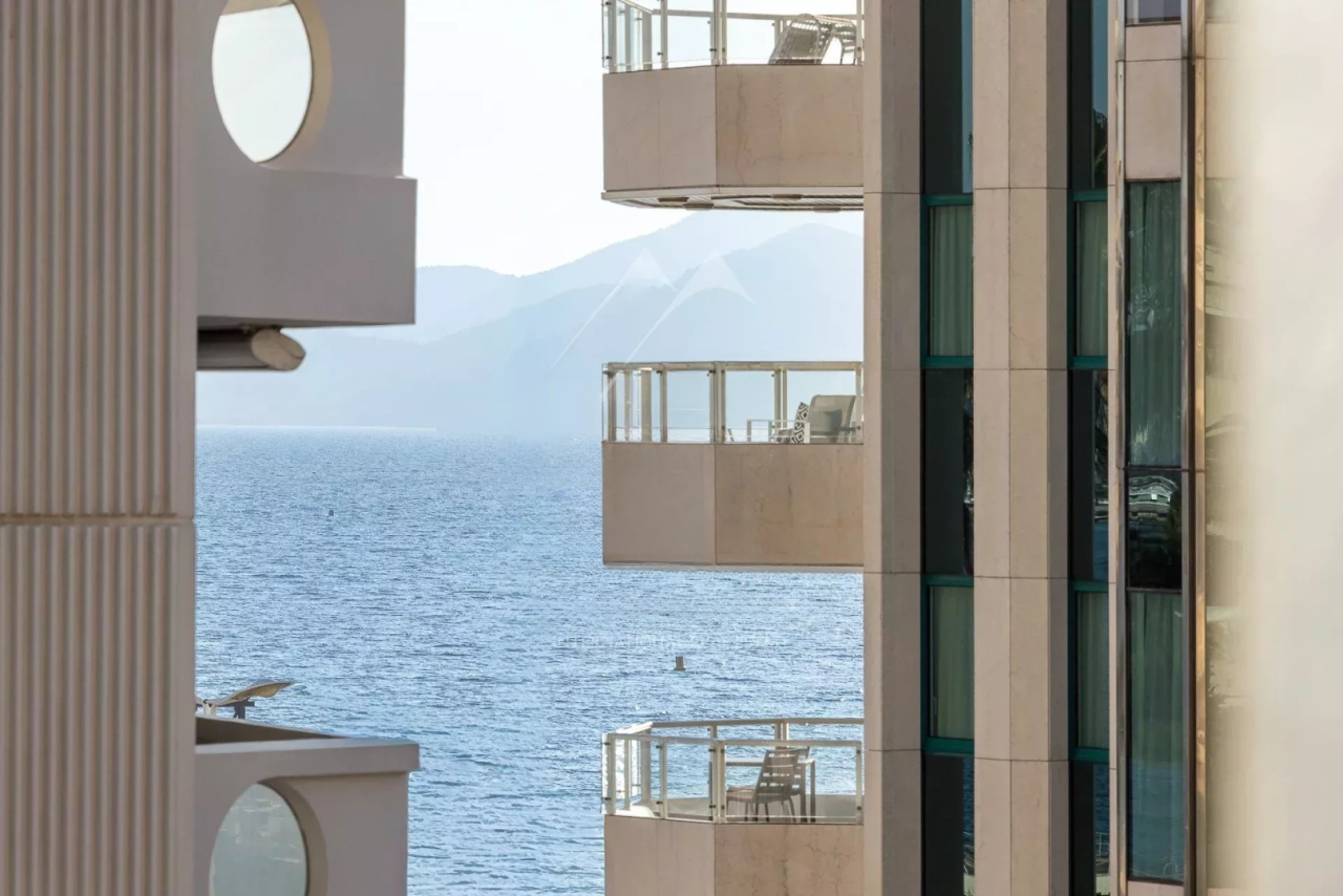 Квартира в Каннах, Франция, 58 м² - фото 1