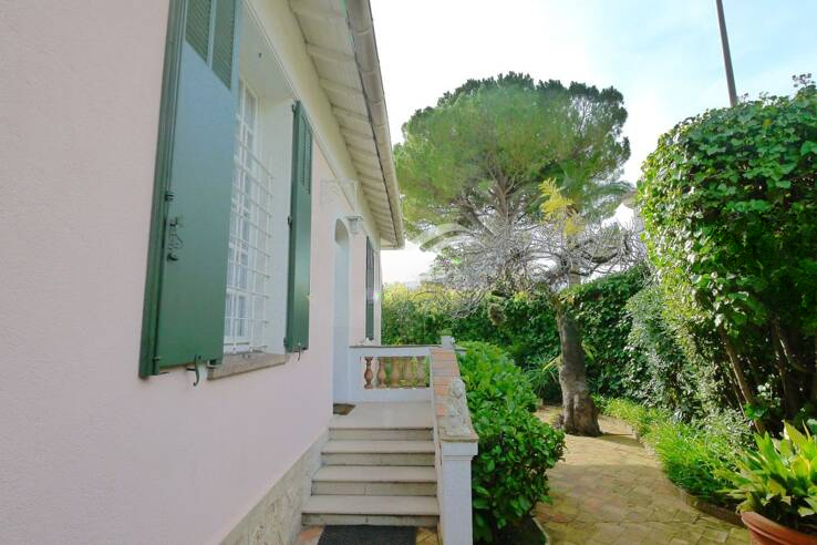 Квартира в Каннах, Франция, 140 м² - фото 1