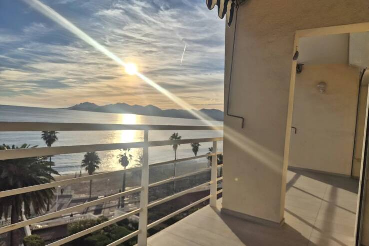 Квартира в Каннах, Франция, 80 м² - фото 1