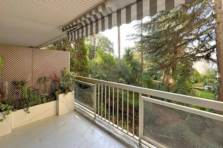 Квартира в Каннах, Франция, 61 м² - фото 1