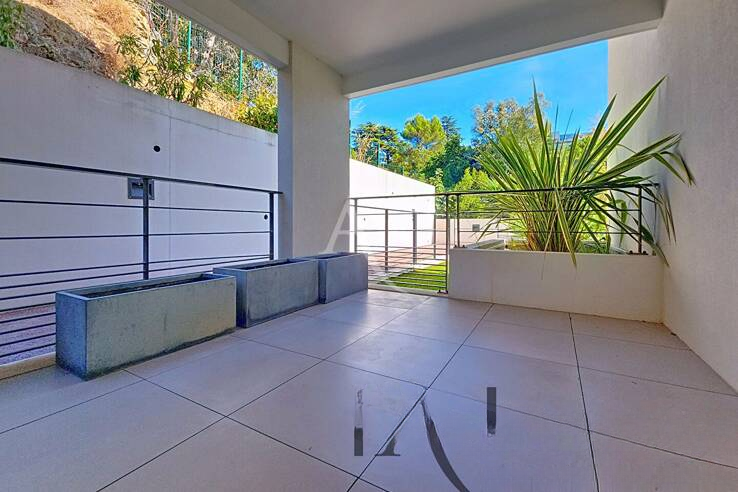 Квартира в Каннах, Франция, 40 м² - фото 1