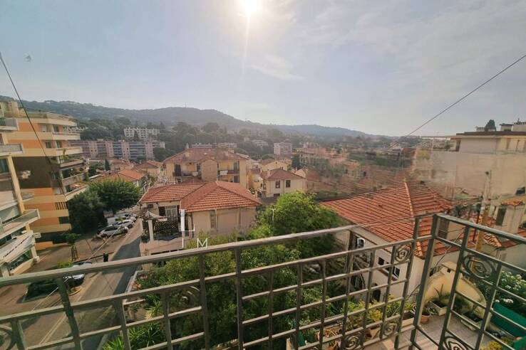 Квартира в Каннах, Франция, 45 м² - фото 1