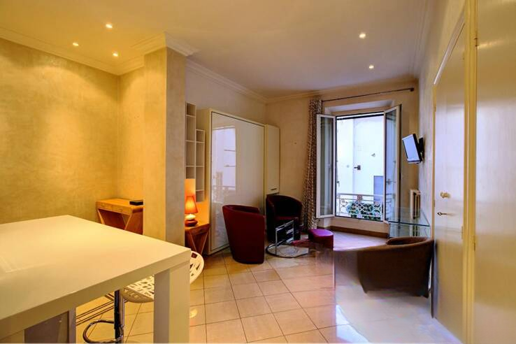 Квартира в Каннах, Франция, 26 м² - фото 1