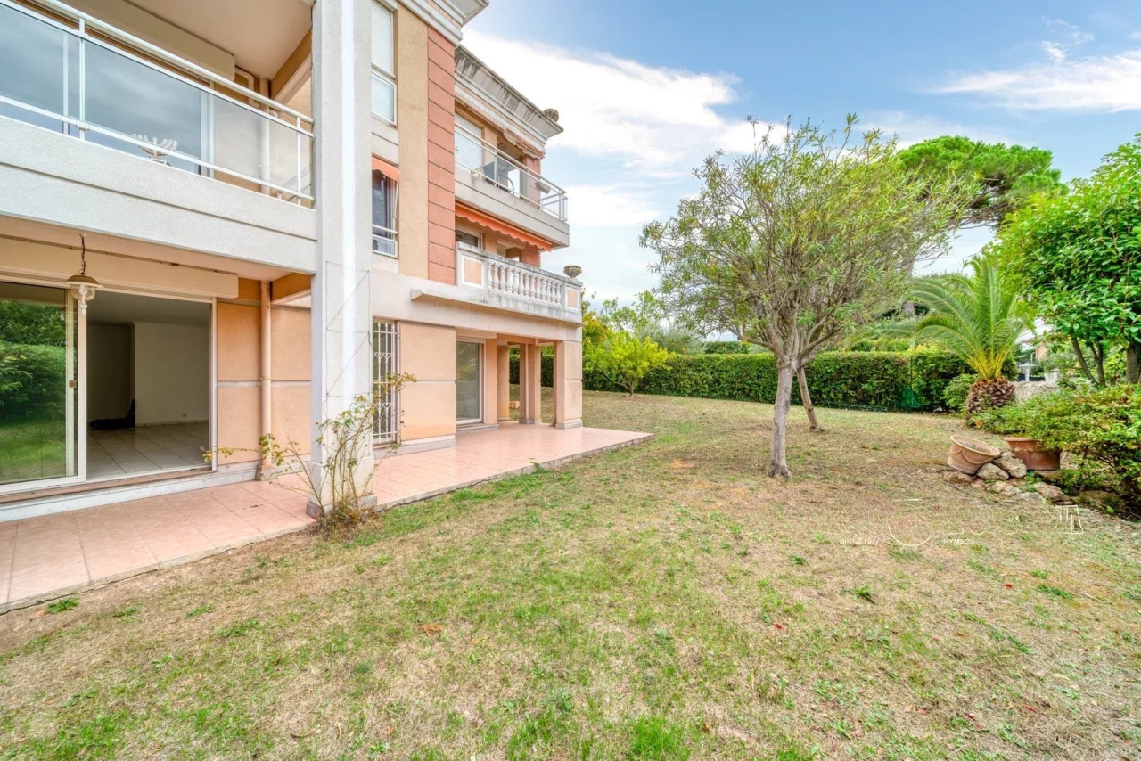 Квартира в Каннах, Франция, 142 м² - фото 2