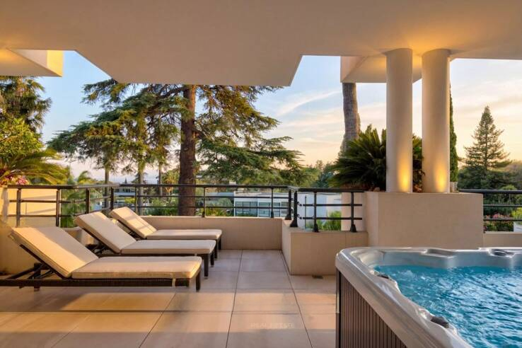 Квартира в Каннах, Франция, 157 м² - фото 2