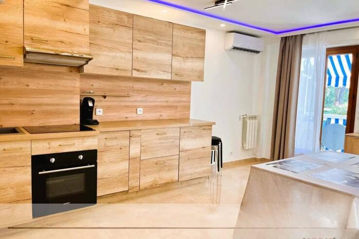 Квартира в Каннах, Франция, 62 м² - фото 2